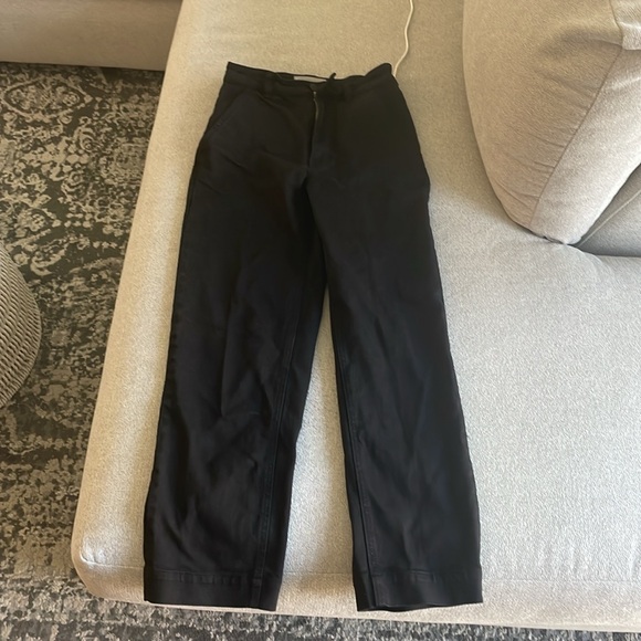 100% Cotton The Straight-Leg Crop - Picture 2 of 3